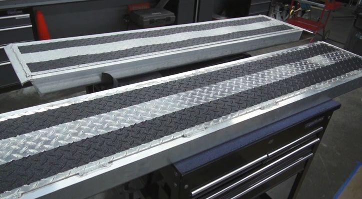 RAPTOR TRACTION - PROTISKLUZOVÁ PŘÍSADA TRANSPARENTNÍ 200 g