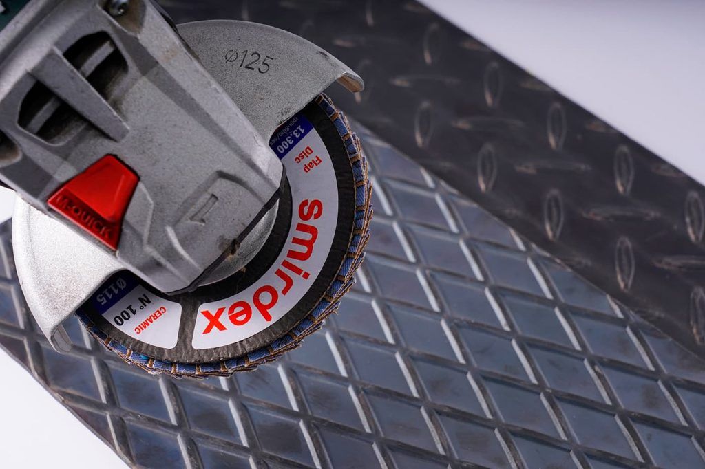 Smirdex 915 100% zirconia flap disc P100 115mm keramický lamelový disk na kov a nerez     